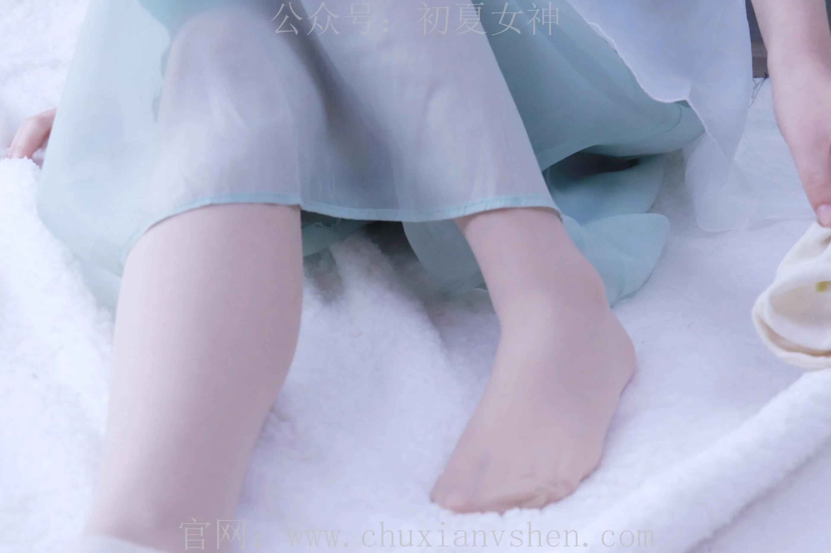 初夏女神 NO.009 念念 绿野仙踪M码连衣裙搭回力球鞋 [120P]插图
